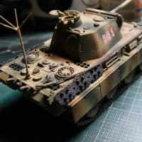 パンター指揮戦車に牽引エアイヤーを取り付ける