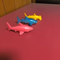 サメのおもちゃが意外とよく出来ている