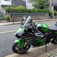 ニンジャ・NinjaH2タイヤ交換
