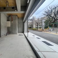 公園を望む蔵前の１階店舗物件です