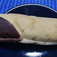 【04/28おやつ】チョコクリーム白パン、かるぅ～くね：P