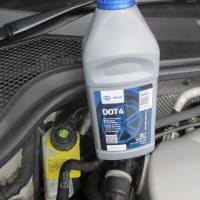 AUDI TT/8J/3,2  ブレーキフリュード交換