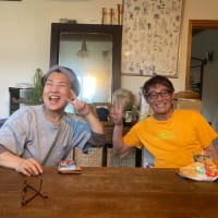 ８時に集合