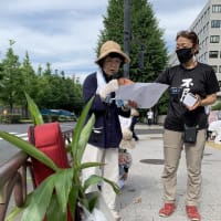 慰霊の日　官邸前スタンディング　