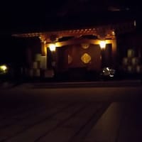 静かな境内