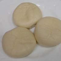 <gourmet>パルシステム　マロンクリームパン＋国産小麦の白パンチョコ