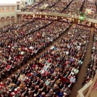 エホバの証人の年次総会レポート　-　2013年