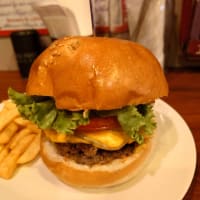 神奈川県の自動車産業の牙城でハンバーガーどうでしょう　そして