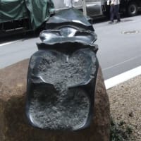 丸の内仲通り！ストリートギャラリーが、またまた、変わりました。