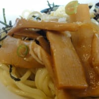昭和25年12月、株式会社萬来軒として中華料理店を開業！2002年にはラーメン店として再出発！