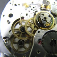 セイコー手巻き時計とオメガシーマスタークロノグラフを修理です