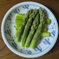 先週の夕食は　アスパラ・・・♪