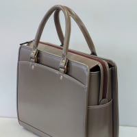 　　クラリーノ新色が入荷しました！！