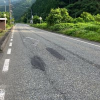 国道・県道の除草、土の除去