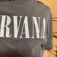 NirvanaのTシャツ