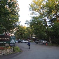 信州長期滞在の旅　第三日目　朝露満月や　白馬のもみじ　ご挨拶　　2019.10.16　「26」　№8