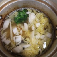ホタテの炊き込みご飯と味噌汁・・・