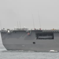 護衛艦ひゅうが　小倉港　航行姿