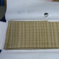 小紋袷　帯揚げからの移染　丸洗い・しみ抜き　正絹素材