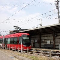 愛と青春の旅立ち－高山本線と万葉線の旅２３．