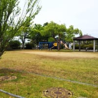 隣町の専門学校生が家の前の公園清掃を・・