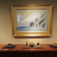 「-黄瀬戸・織部- 西岡 悠 陶展」会場奥風景