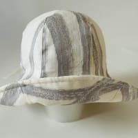 「生成色の絽の帯で作る帽子」