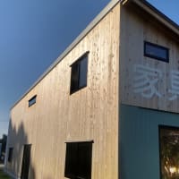 足場取れました