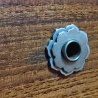 古い古いタンスを修復する