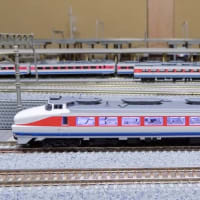 KATOのAssyパーツだけで纏めた489系白山色 9両編成 KATOのAssyパーツだけで纏めた489系白山色 9両編成