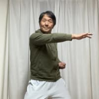 背骨のそばの回旋筋トレで、腰痛が劇的に改善‼️