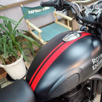 2024年モデルの新車です！人気のCOLOR！RE CLASSIC350 Dark StealthBlack！マットブラックに赤いGTラインが素敵ですね！
