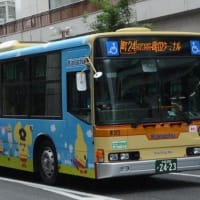 かなみんラッピングバスⅣ（街の風景デザイン）