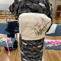 よみうりカルチャー恵比寿月曜着付け教室～虫干しも兼ねての着付け～