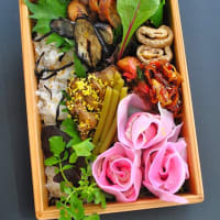 バラ餃子🌹弁当♪