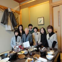 ７人で中学校の同窓会