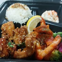 ザ・アイランド レイヤード 久屋大通パーク店 ～ ポケ＆スパイシーサーモン ～