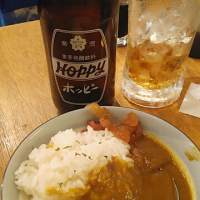 合間を縫って... I take time out from my busy schedule to post a blog...