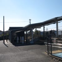 １月の寒川神社：ＪＲ東海道線茅ヶ崎駅から相模線普通列車に乗車して宮山駅へ