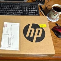 新しいノートPCが届きました