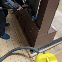 畳の下の床板をキレイもキレイにするんです！