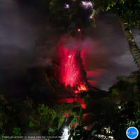 今年は冷夏になるかな、インドネシア・ルアング火山噴火