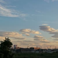 7月30日、朝焼けと富士山 ＆ 午前の空～♬