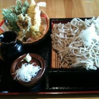 カニの天麩羅がついた天もり。