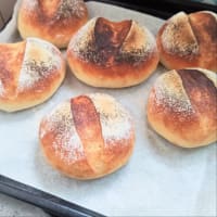 朝から焼き立てカロリー爆弾