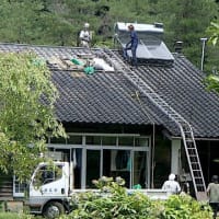 村の再建進んでます。