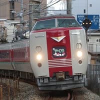 岡山の列車（ゆったりやくも色特急やくも）
