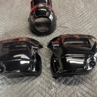 サイドカバー&ライトケースのペイントです。