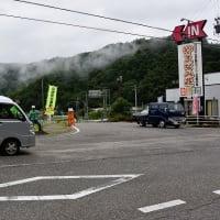 「地域ぐるみでむらじゅう花ざかり事業」の上生坂区の花畑の風景＆「夏の全国交通安全やまびこ運動」の出陣式と一斉街頭活動
