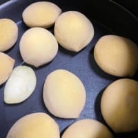 若桃（摘果桃）を使って　シロップ煮　そして　ピクルス